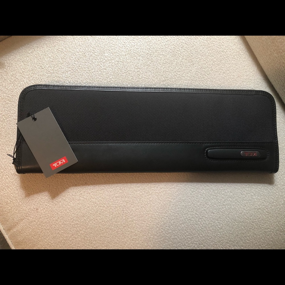 Tumi Men’s tie case